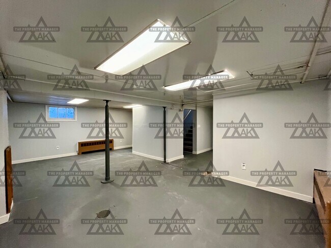 Building Photo - Dog-Friendly Tri-Level Home on Double Lot with Fenced Yard