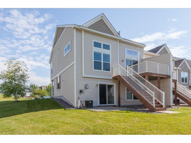 Building Photo - 7134 Merrimac Ln N