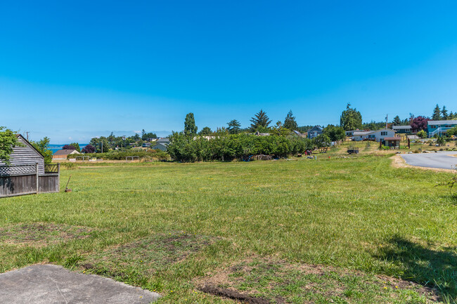 Building Photo - 3 Bedroom Rambler in heart of Coupeville