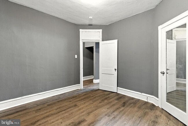 Building Photo - 1618 S 56th St