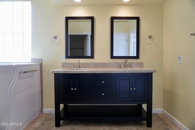 Building Photo - 11564 W Mule Deer Ct