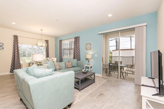 Building Photo - 9007 Stinger Dr
