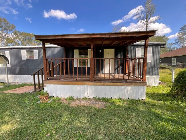 Building Photo - 112 County Road 3563