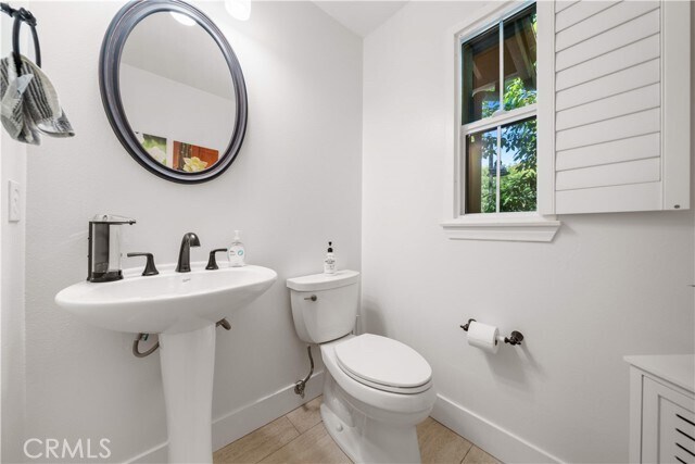 Building Photo - 120 Jadestone
