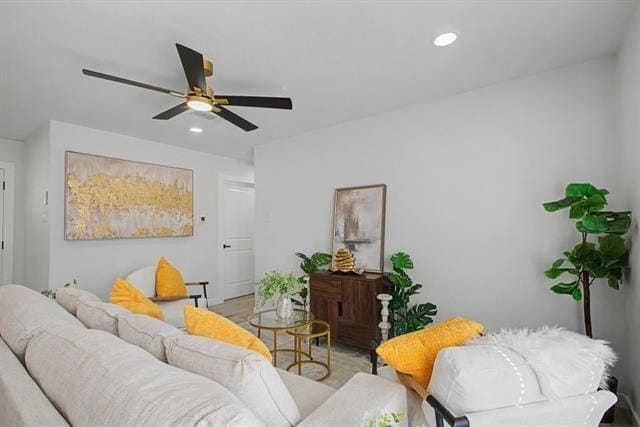 Building Photo - 806 Laguna Dr