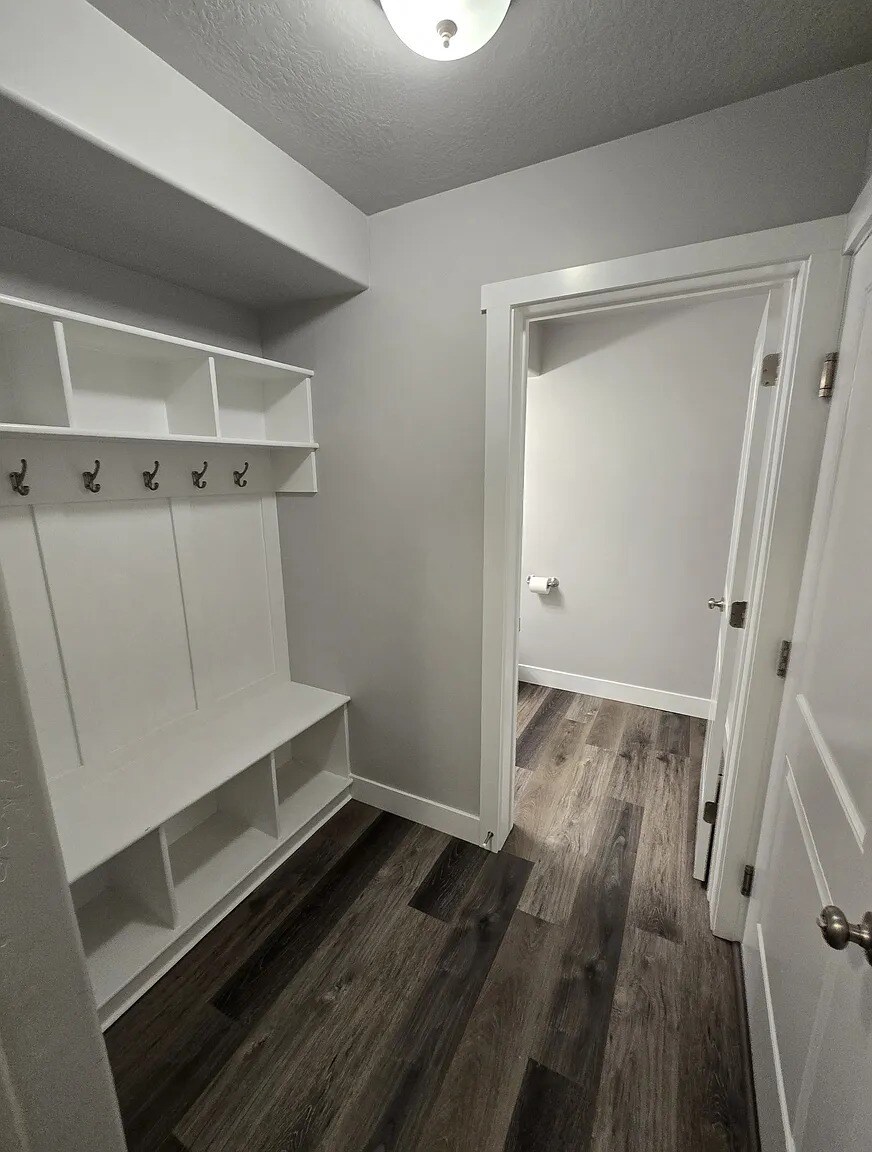Building Photo - 2048 N 350 E
