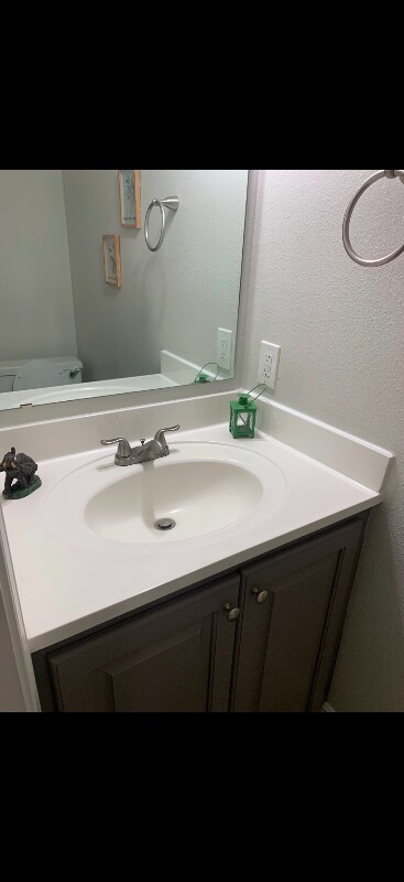 Building Photo - 14732 Hooper Rd