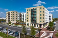Building Photo - Luna at Viera