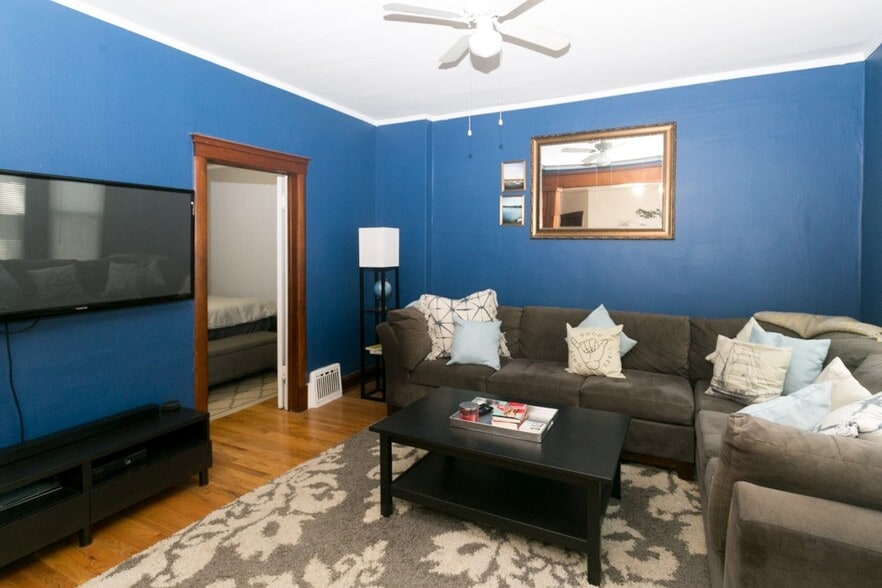 Building Photo - 3606 W Grace St