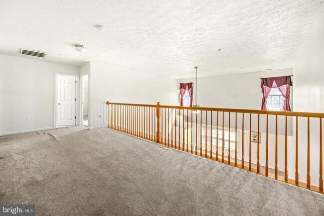 Building Photo - 9549 Wedge Way