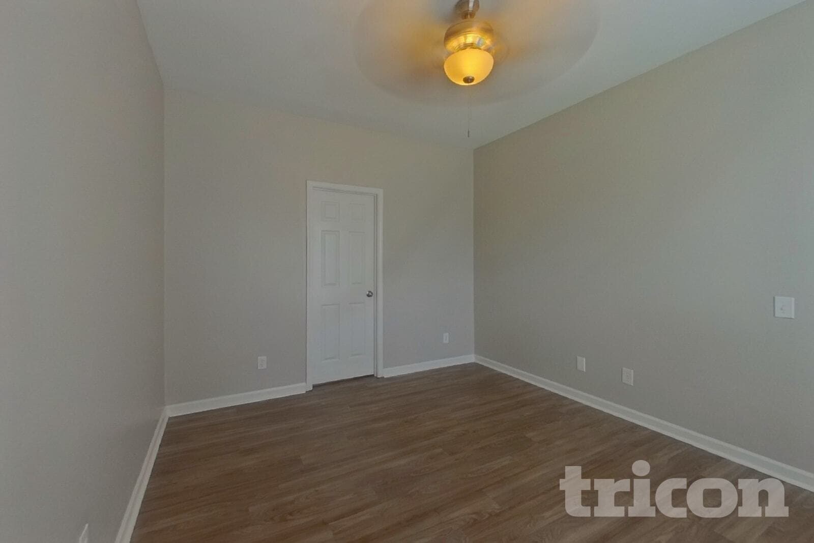 Building Photo - 5400 Peachwood Dr