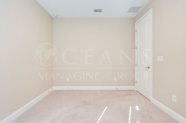 Building Photo - Beautiful 4-Bedroom Ormond Beach Home