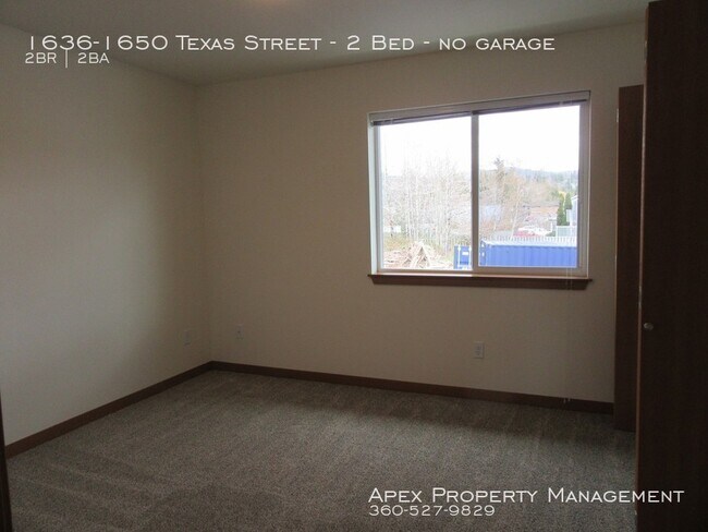 Building Photo - Central Bellingham - Eureka Townhomes