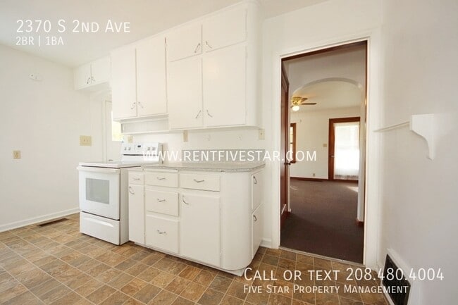 Building Photo - 2370 S 2nd Ave