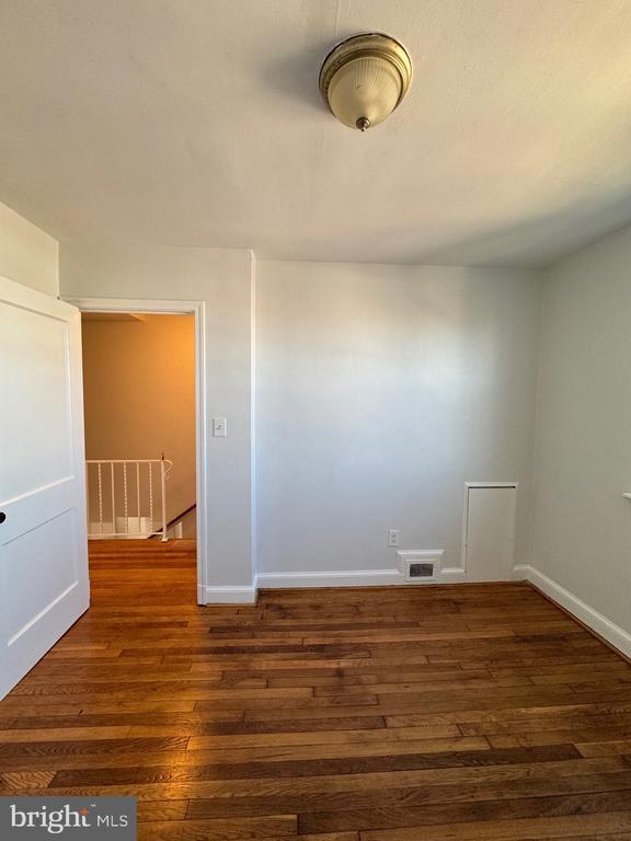 Building Photo - 206 Lynhaven Dr
