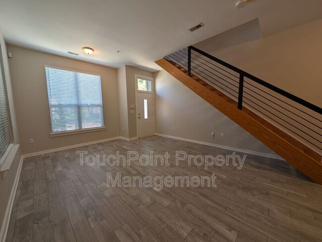 Building Photo - 1020 E 36th St