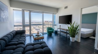 Building Photo - 4471 Dean Martin Dr