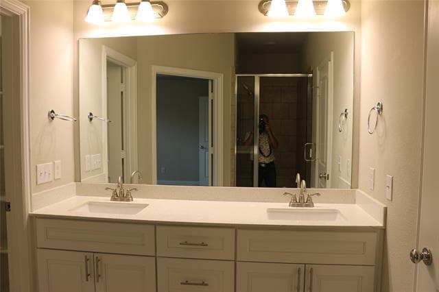 Building Photo - 3640 Fuchsia Dr