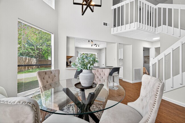 Building Photo - 10726 Buffalo Bend Dr