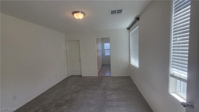 Building Photo - 8772 Belle Castle Ct