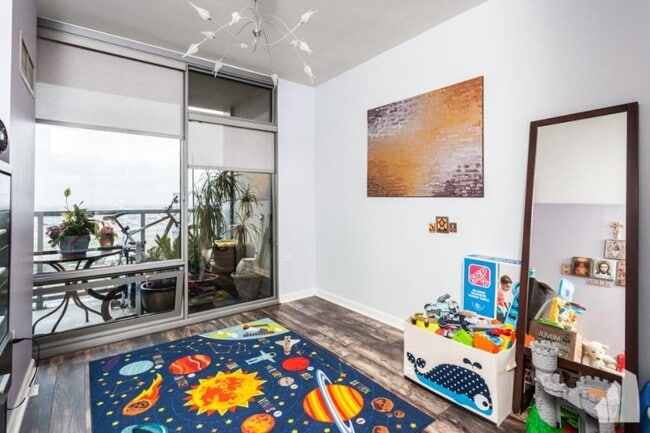 Building Photo - 1 bedroom in Chicago IL 60605