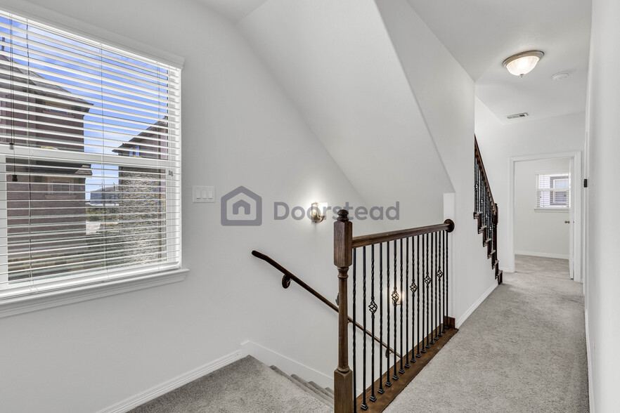 Building Photo - 1507 Peyton Oaks Pl