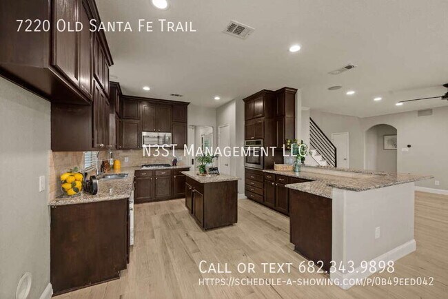 Building Photo - 7220 Old Santa Fe Trail
