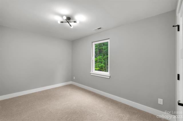 Building Photo - 387 Roper Dr
