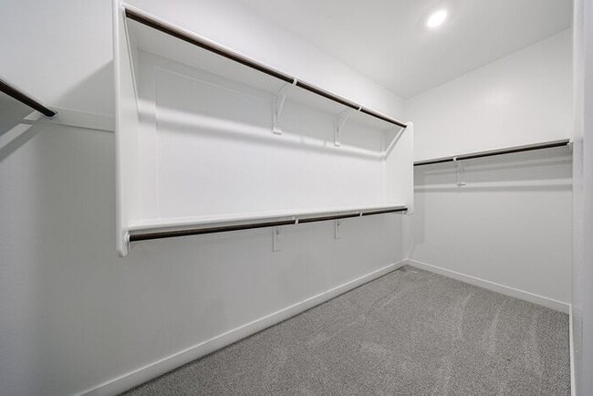 Building Photo - NEW 5 Bedroom 3 Bathroom Home Available fo...