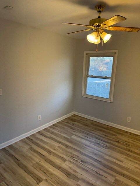 Building Photo - 850 St Bartholomew Dr