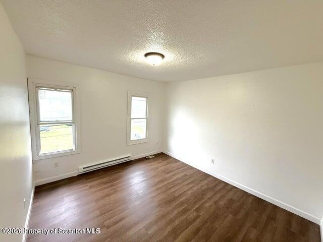 Building Photo - 3 Miller St