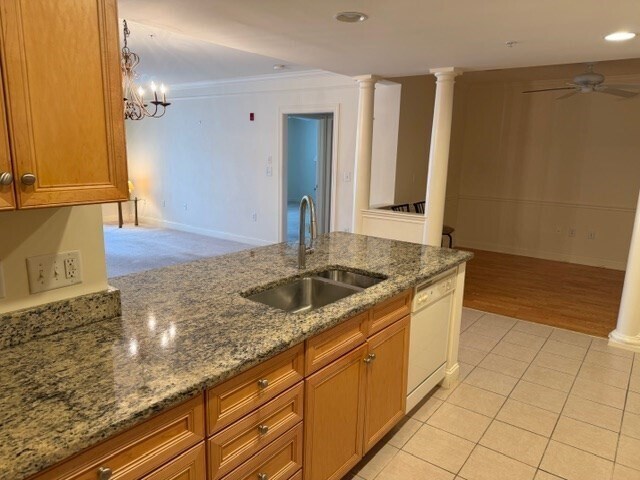 Building Photo - 1214 Emerald Ct