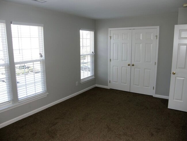 Building Photo - 76 Gr-Pd-51