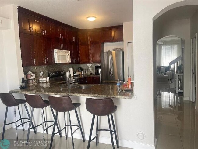 Building Photo - 4221 SW 157th Ave