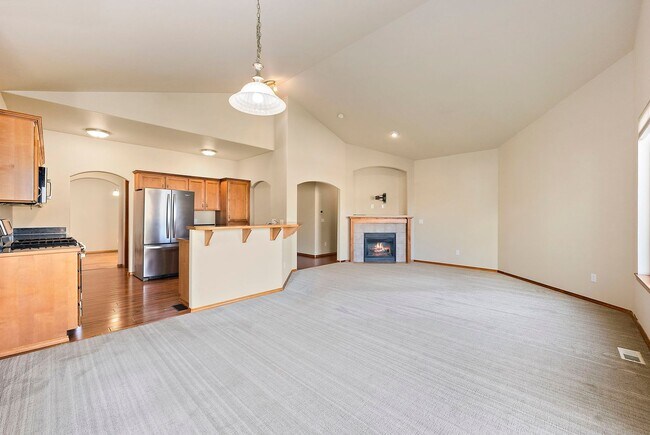 Building Photo - Vaulted Ceilings, A/C & Fully Fenced Yard – Beautiful 3-Bedroom Olympia Home!