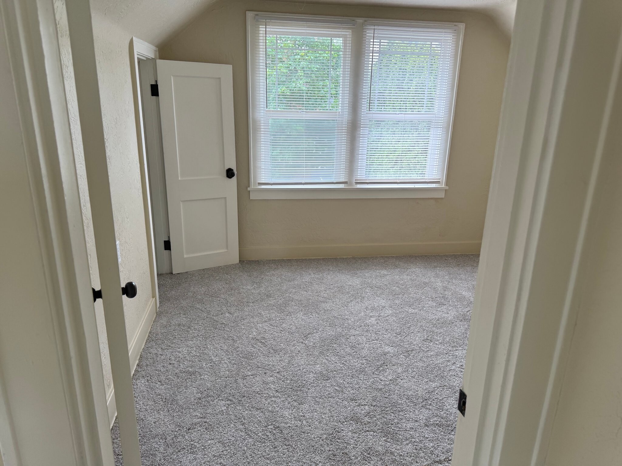 Building Photo - 790 17th St NE