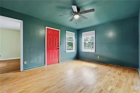 Building Photo - 700 Woodmont Cir