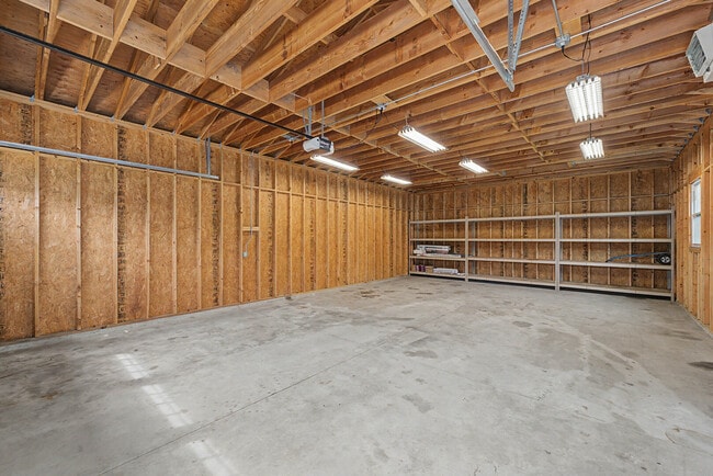 Building Photo - 630 S Charlotte St