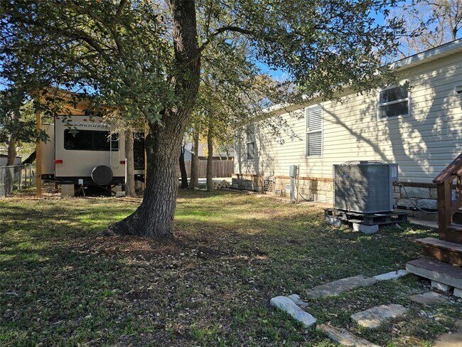 Building Photo - 309 N Buffalo Ave