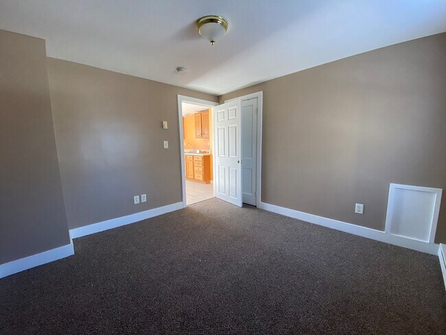 Building Photo - 7 Kosmas St