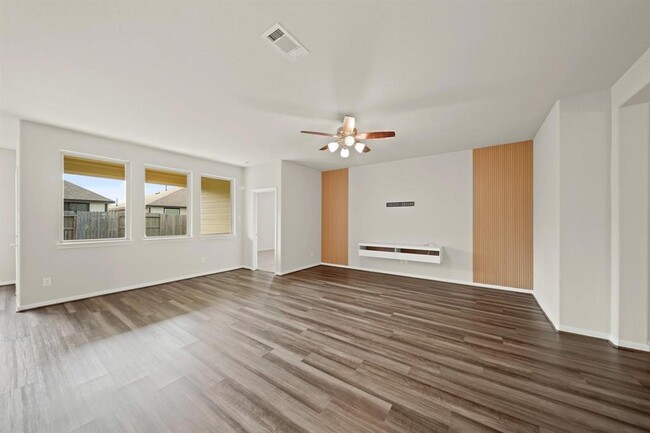 Building Photo - 2643 Westward Hl Dr