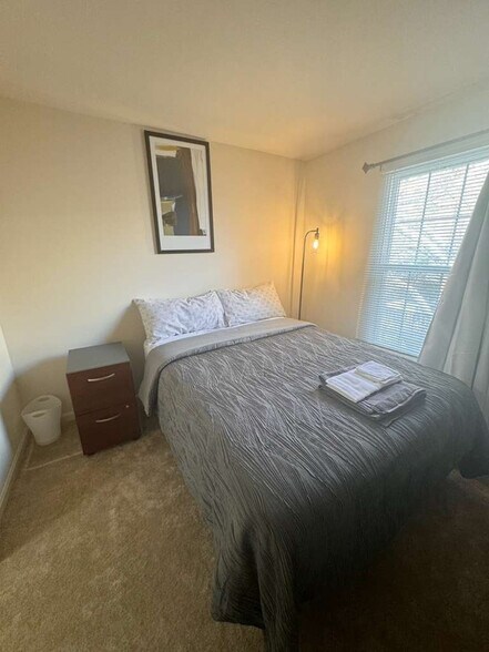 Building Photo - 10946 Rampart Way