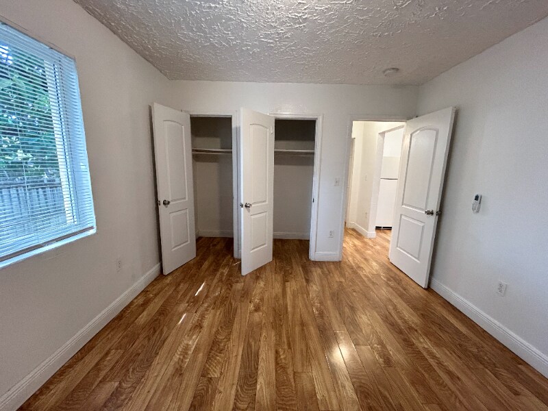 Building Photo - 641 NE 86th St