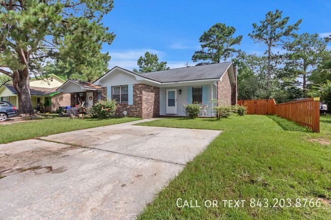 Building Photo - 7740 McKnight Dr