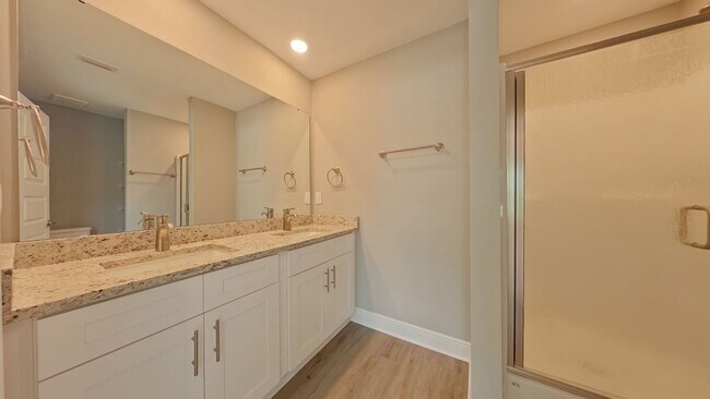 Building Photo - 840 Fairview Dr