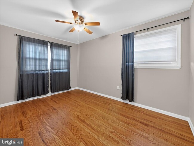 Building Photo - 1277 Beverly Rd