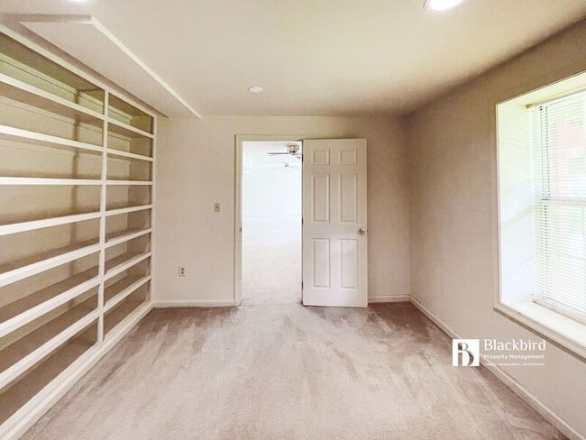 Building Photo - 15412 Overlea Ct