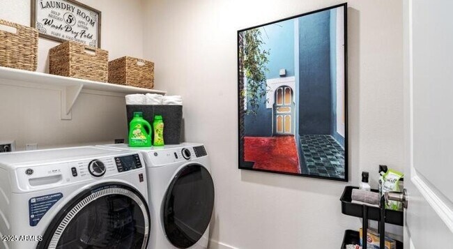 Building Photo - 5885 S 32nd St