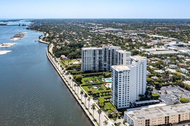Building Photo - 1701 S Flagler Dr