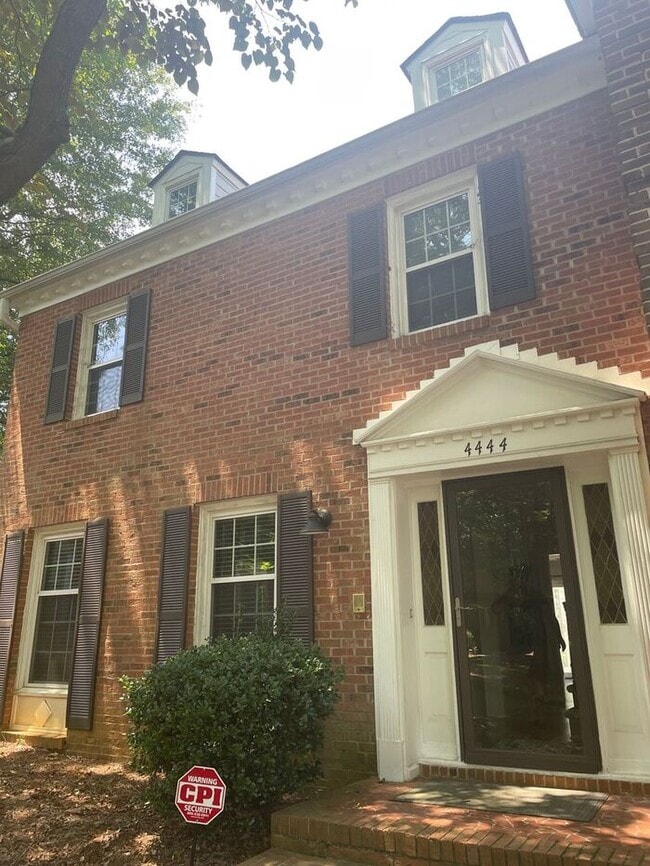 Building Photo - Coming Soon!!! Beautiful newly renovated townhome, Governors Square in Charlotte!